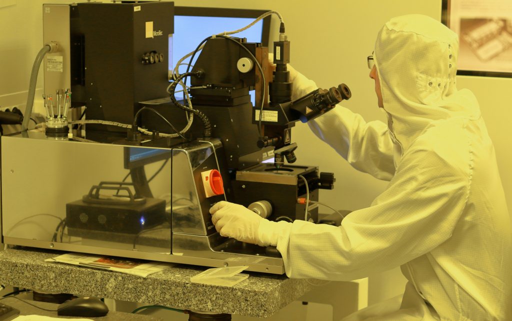Ant Group develops AI models using Chinese chips to lower training costs