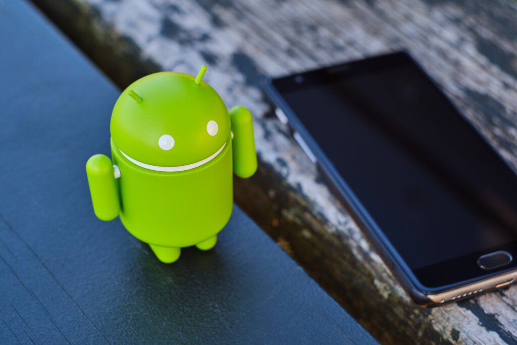The new Android 14 update Is causing all sorts of problems for users.