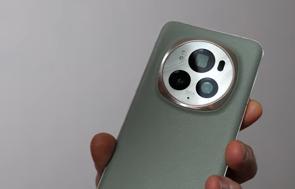 Introducing Honor's AI eye-tracking technology with the Magic 6 Pro smartphone.